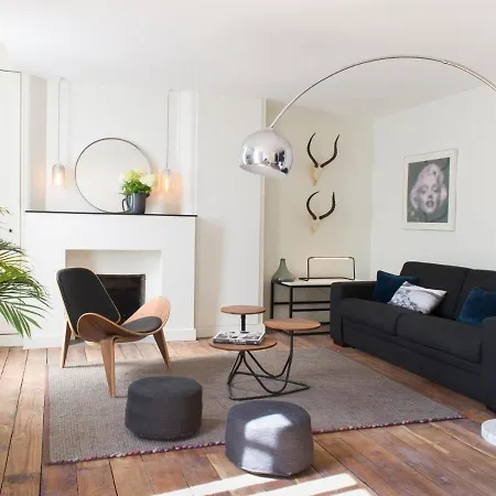 Chez Laurence Du Tilly